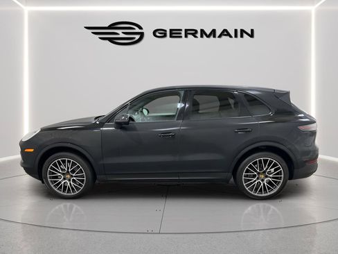 Used 2021 Porsche Cayenne S image 5