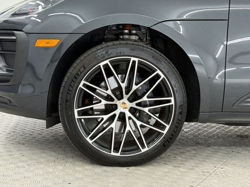Used 2026 Porsche Macan AWD/4WD image 13