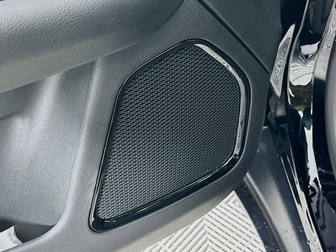 New 2026 Jeep Compass Limited image 24