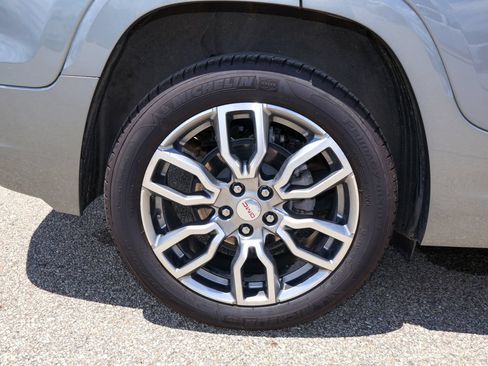 Used 2023 GMC Terrain Denali w/ Denali Premium Package AWD/4WD image 34