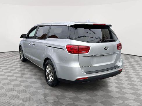 Used 2020 Kia Sedona LX FWD image 4