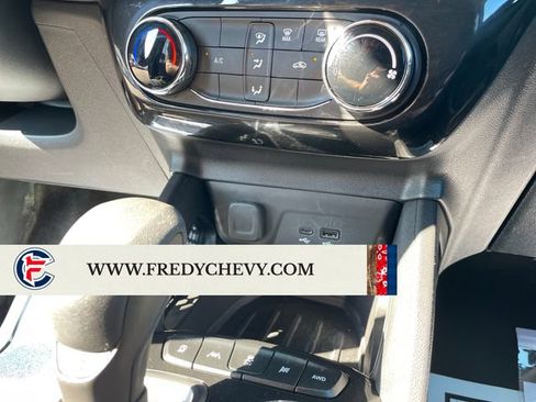 Used 2025 Chevrolet TrailBlazer LT AWD/4WD image 18