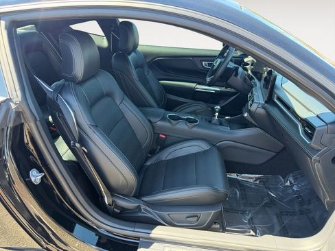 Used 2025 Ford Mustang GT Premium RWD image 24