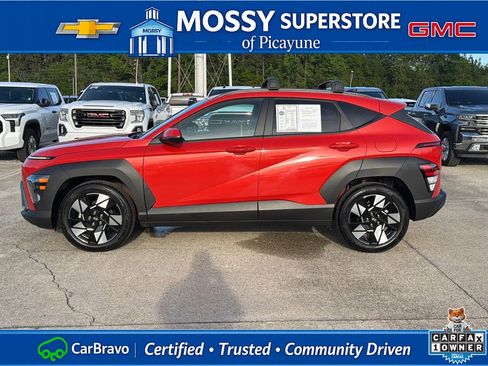 Used 2025 Hyundai Kona SEL FWD image 3
