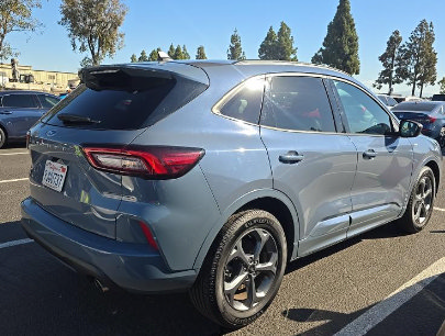 Certified 2023 Ford Escape ST-Line w/ Tech Pack #1 FWD image 5
