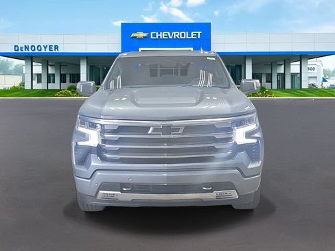 New 2026 Chevrolet Silverado 1500 High Country w/ High Country Premium Package AWD/4WD image 3
