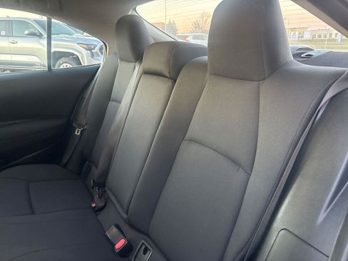 Used 2023 Toyota Corolla LE image 11