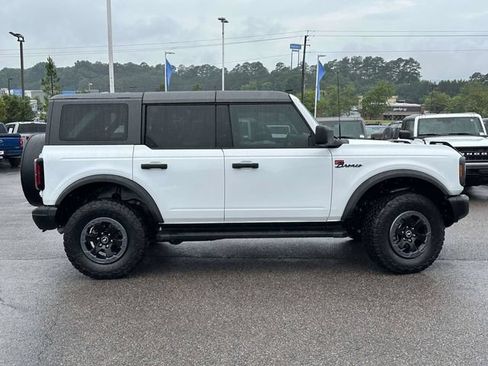 Certified 2022 Ford Bronco Badlands AWD/4WD image 2