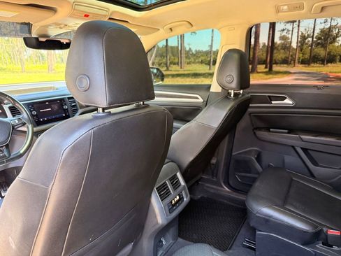 Used 2019 Volkswagen Atlas SE FWD image 24