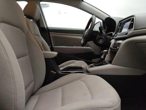 Used 2018 Hyundai Elantra SEL FWD image 21