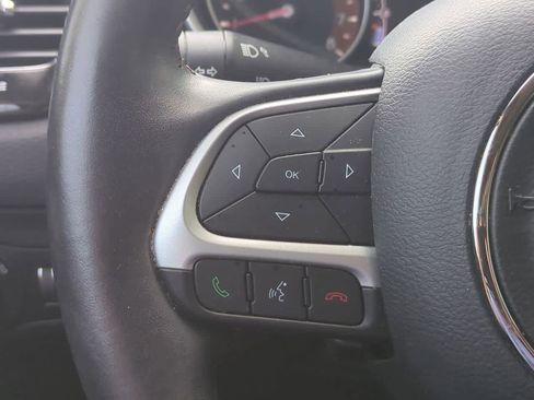 Used 2018 Jeep Compass Limited w/ Navigation Group image 22