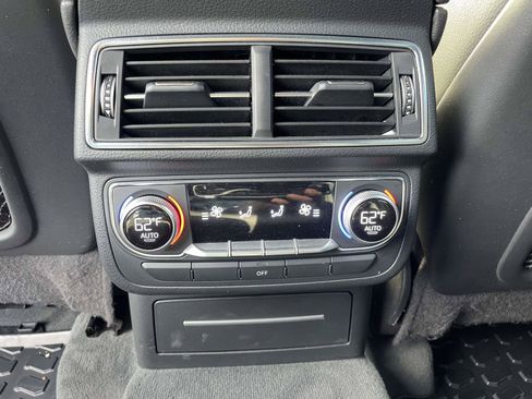 Used 2017 Audi Q7 2.0T Premium Plus w/ Premium Plus Package AWD/4WD image 12