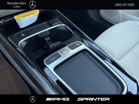 New 2026 Mercedes-Benz GLB 250 image 24