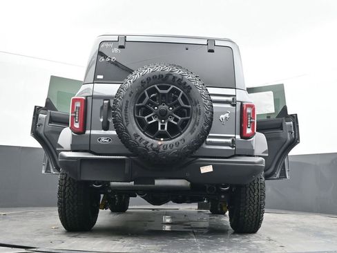 New 2026 Ford Bronco Badlands image 73