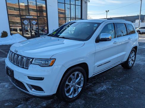 Used 2020 Jeep Grand Cherokee Summit image 2