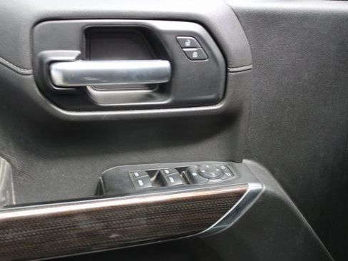 Used 2019 Chevrolet Silverado 1500 LT Trail Boss image 9