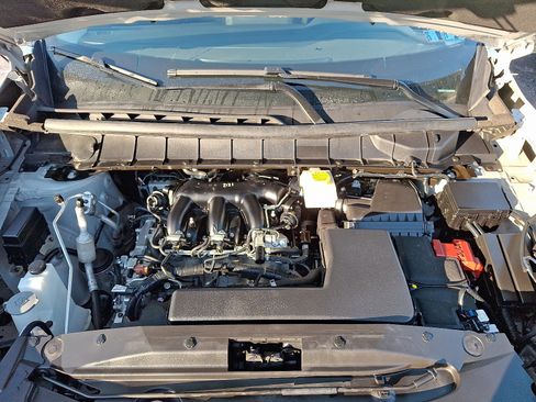 Used 2024 Nissan Pathfinder SV image 27