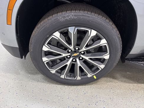 New 2026 Chevrolet Suburban High Country w/ Sun And Tow Package AWD/4WD image 8