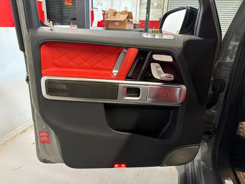 Used 2025 Mercedes-Benz G 550 image 17