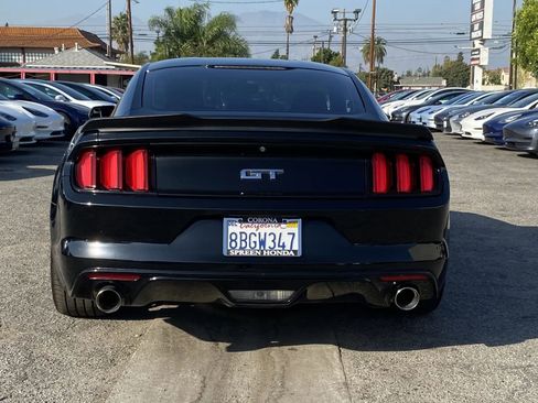 Used 2017 Ford Mustang GT w/ GT Performance Package image 4