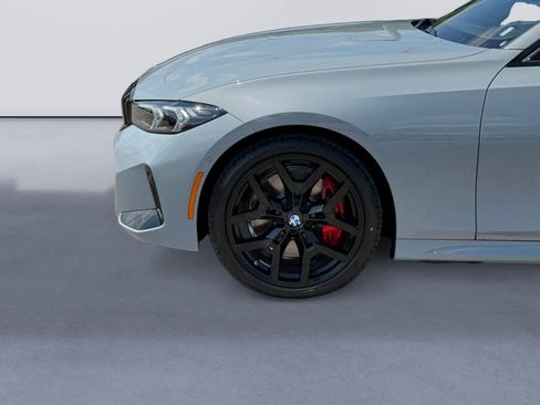 New 2026 BMW 330i xDrive Sedan w/ M Sport Package AWD/4WD image 9