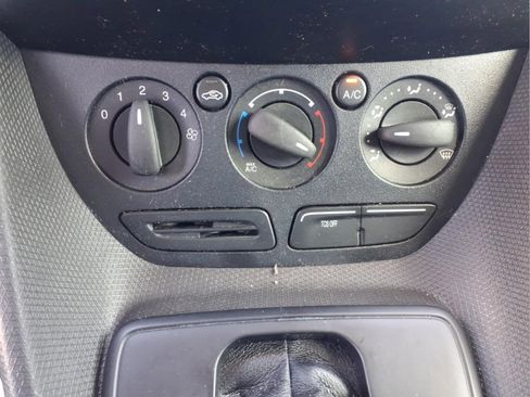 Used 2017 Ford Transit Connect XL image 12