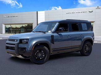 Used 2022 Land Rover Defender 110 X-Dynamic SE AWD/4WD video 1