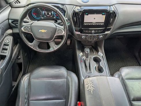 Used 2018 Chevrolet Traverse Premier w/ Driver Confidence II Package FWD image 6