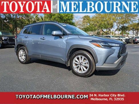 Used 2024 Toyota Corolla Cross LE w/ Moonroof Package image 1