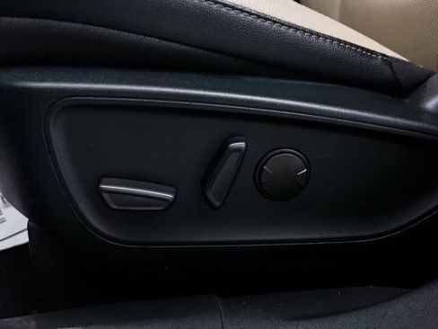 Used 2022 Ford Escape SEL image 22