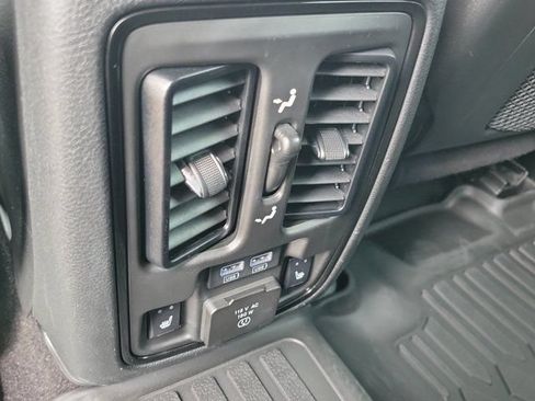 Used 2022 Dodge Durango R/T RWD image 19