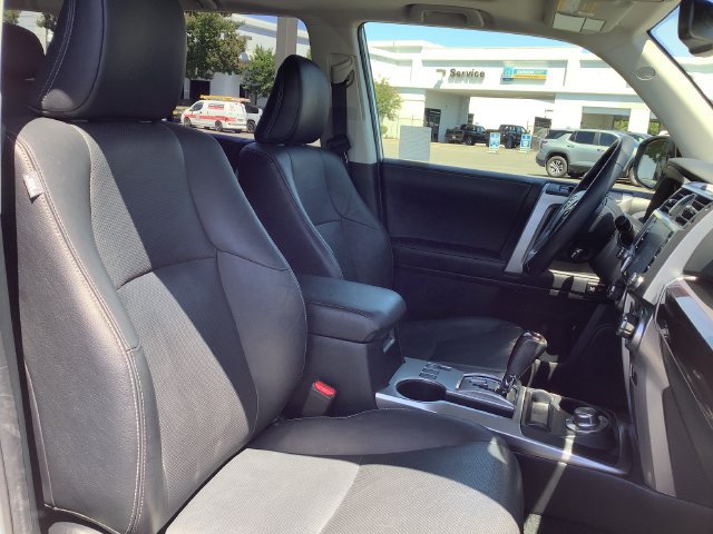 Used 2021 Toyota 4Runner Limited AWD/4WD image 41