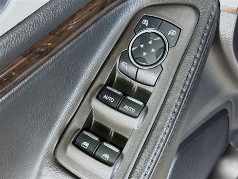 Used 2014 Ford Explorer Limited image 17