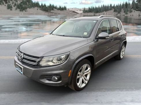 Used 2012 Volkswagen Tiguan S image 7