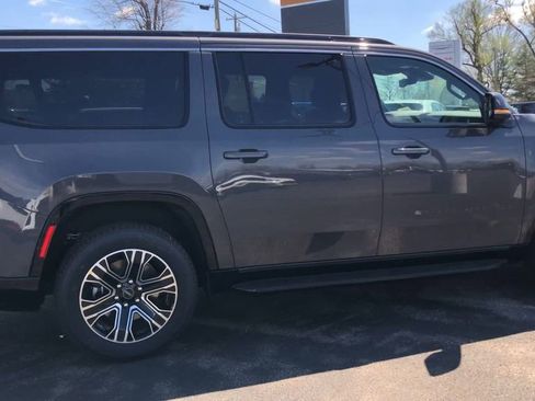 New 2026 Jeep Grand Wagoneer L 4WD image 8
