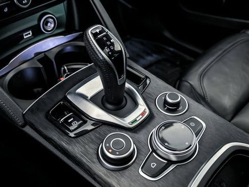 Used 2020 Alfa Romeo Stelvio Sport w/ Quick Order Package 22J Sport image 22