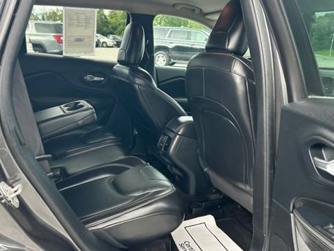 Used 2016 Jeep Cherokee Limited AWD/4WD image 39