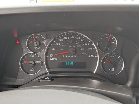 New 2025 GMC Savana 2500 Extended w/ Driver Convenience Package image 10