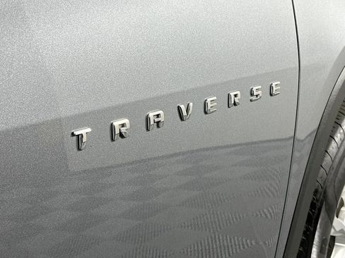 Used 2021 Chevrolet Traverse LS w/ LPO, Cargo Package AWD/4WD image 30