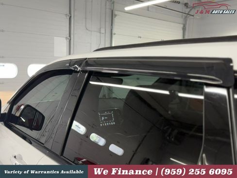 Used 2018 Jeep Grand Cherokee Altitude AWD/4WD image 14