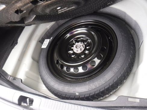 Used 2023 Toyota Camry XSE image 13