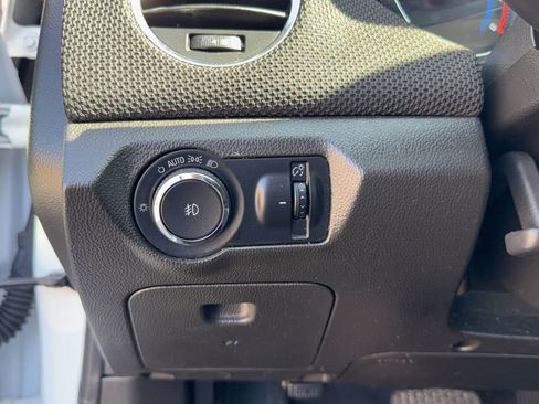 Used 2014 Chevrolet Cruze LTZ image 15