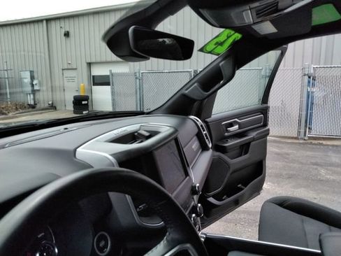 Used 2023 RAM 1500 Big Horn AWD/4WD image 25