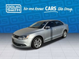 Used 2011 Volkswagen Jetta SEL image 1