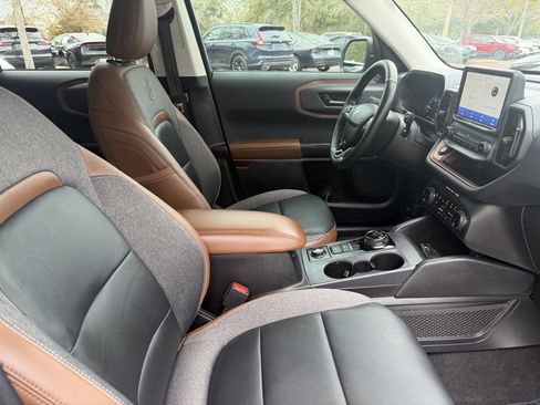 Used 2022 Ford Bronco Sport Outer Banks image 10