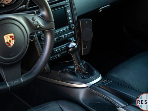 Used 2012 Porsche 911 Carrera 4S image 34