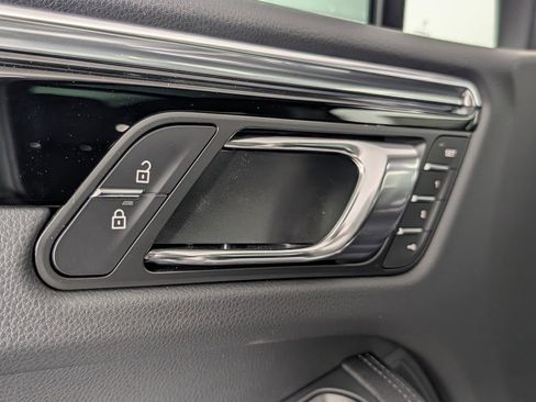 New 2026 Porsche Macan S AWD/4WD image 25