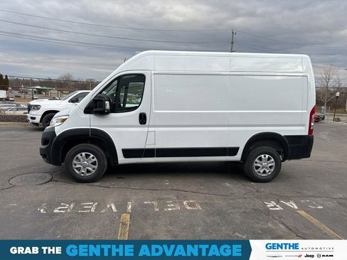 New 2024 RAM ProMaster 1500 w/ Quick Order Package 22G SLT image 4