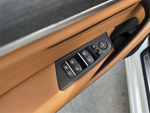 Used 2023 BMW 530e w/ M Sport Package image 15