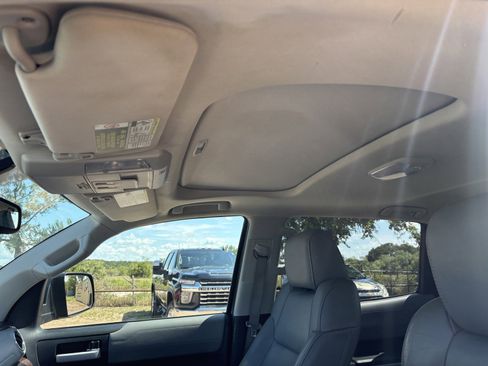 Used 2014 Toyota Tundra Limited image 12